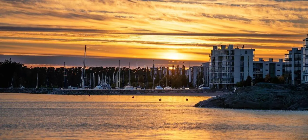 Apartment Spacious Family Apt By Helsinki Metro, Beach, Shopping Centre, Golf, Parks Finland