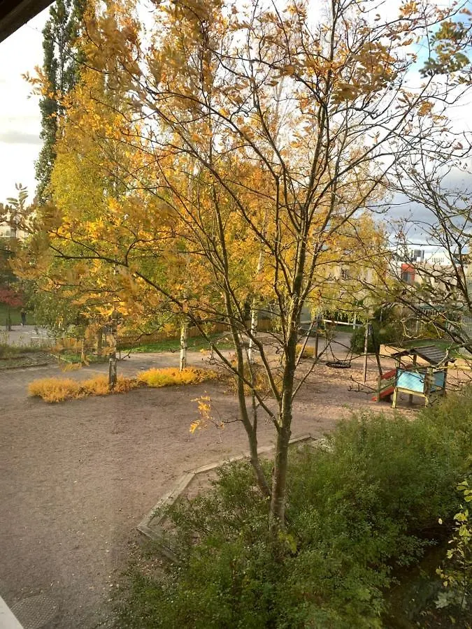 Spacious Family Apt By Helsinki Metro, Beach, Shopping Centre, Golf, Parks Apartment