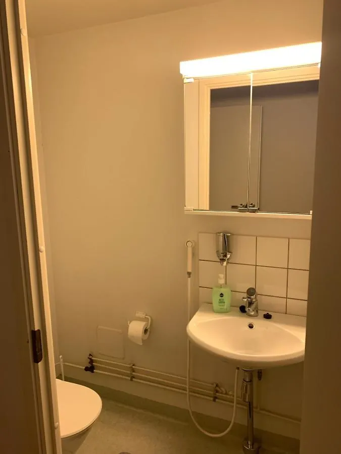 Spacious Family Apt By Helsinki Metro, Beach, Shopping Centre, Golf, Parks Apartment